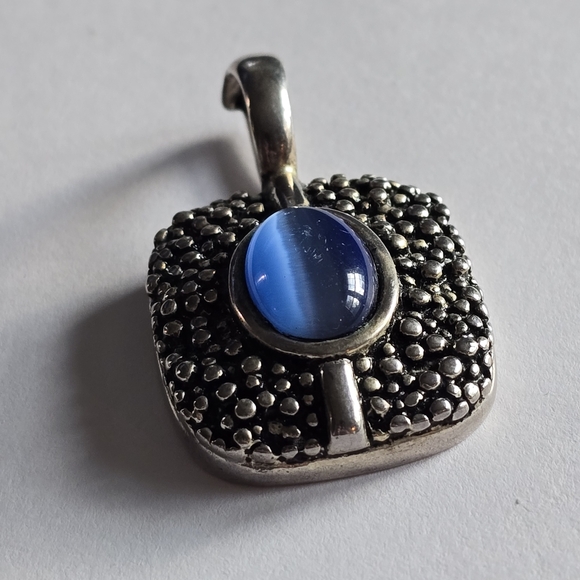 Premier Designs pendant blue cats eye bumpy texture silver tone Morocco - Picture 5 of 12